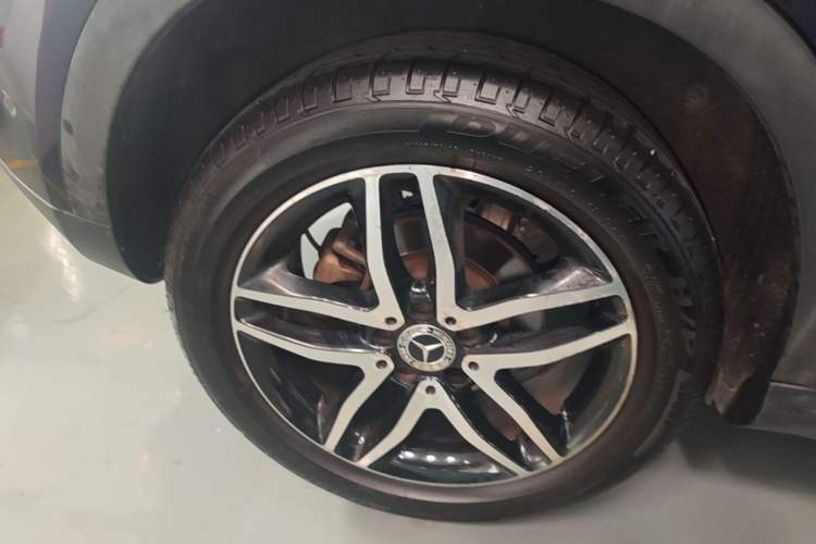 Used Mercedes-Benz GLA 2017 GLA 200 Fashion Model Right Rear Wheel Hub