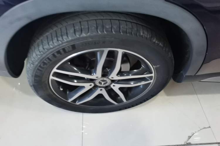 Used Mercedes-Benz GLA 2017 GLA 200 Sport Edition Right Rear Wheel Hub