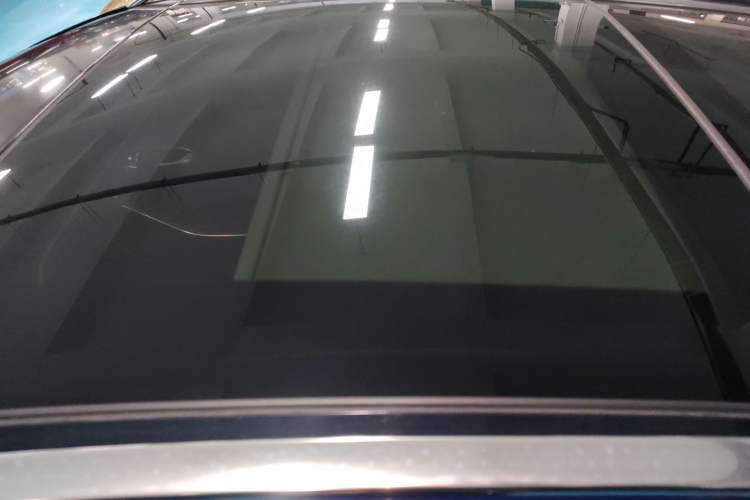 Used Mercedes-Benz GLA 2017 GLA 220 4MATIC Luxury Model Roof