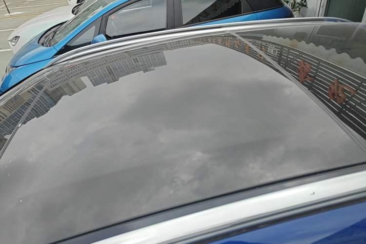 Used Mercedes-Benz GLA 2017 GLA 200 Fashion Model Roof