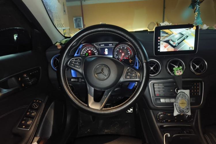 Used Mercedes-Benz GLA 2017 GLA 200 Fashion Model Steering Wheel