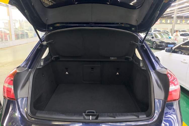 Used Mercedes-Benz GLA 2017 GLA 200 Sport Edition Trunk