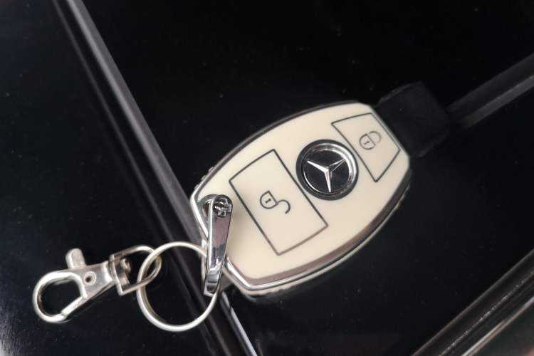 Used Mercedes-Benz GLA 2017 GLA 220 4MATIC Fashion Model Vehicle Key