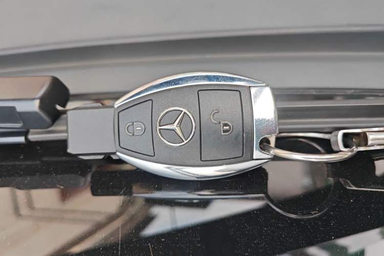 Used Mercedes-Benz GLA 2017 GLA 220 4MATIC Fashion Model Vehicle Key