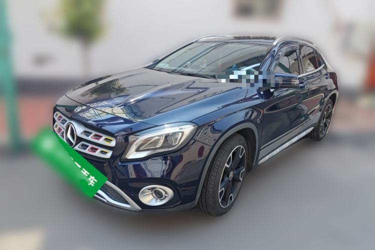 Used Mercedes-Benz GLA 2017 GLA 220 4MATIC Fashion Model Guazi used car, China used car export, Used car for sale, Used cars, Cheapest cars for sale