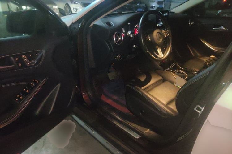 Used Mercedes-Benz GLA 2017 GLA 220 4MATIC Fashion Model Driver Seat