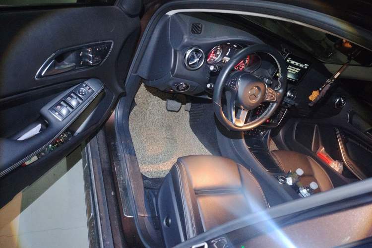 Used Mercedes-Benz GLA 2017 GLA 200 Fashion Model Driver Seat