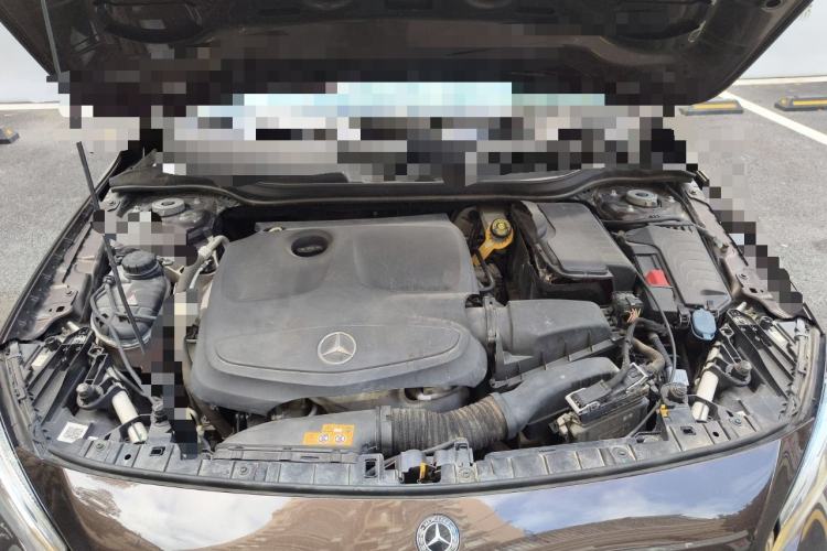 Used Mercedes-Benz GLA 2017 GLA 200 Fashion Model Engine Bay
