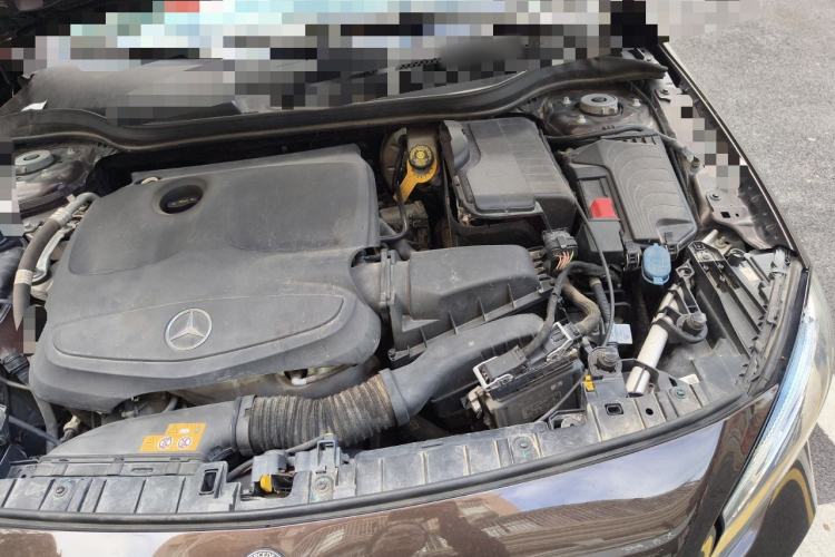 Used Mercedes-Benz GLA 2017 GLA 200 Fashion Model Engine Bay Left