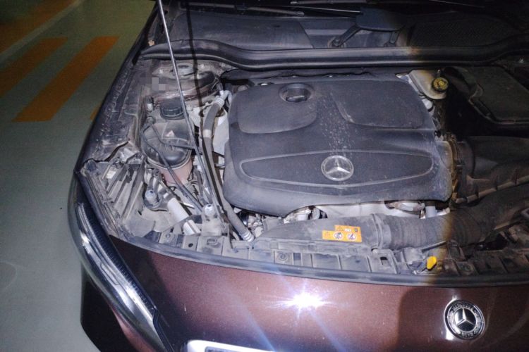 Used Mercedes-Benz GLA 2017 GLA 200 Fashion Model Engine Bay Right