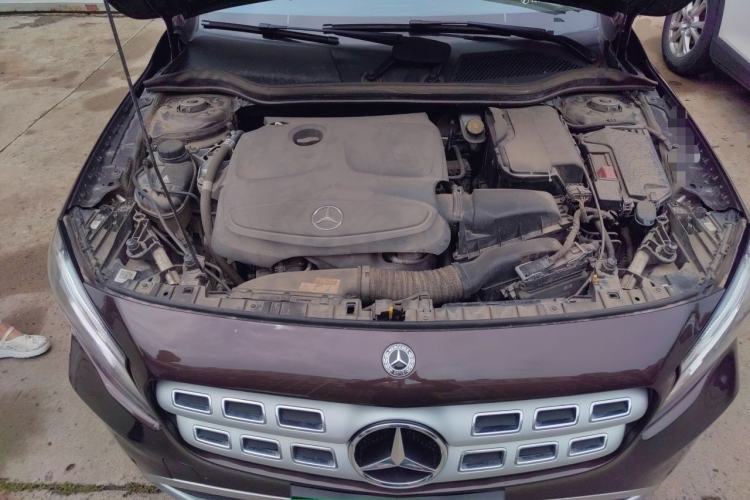 Used Mercedes-Benz GLA 2017 GLA 200 Fashion Model Engine Bay