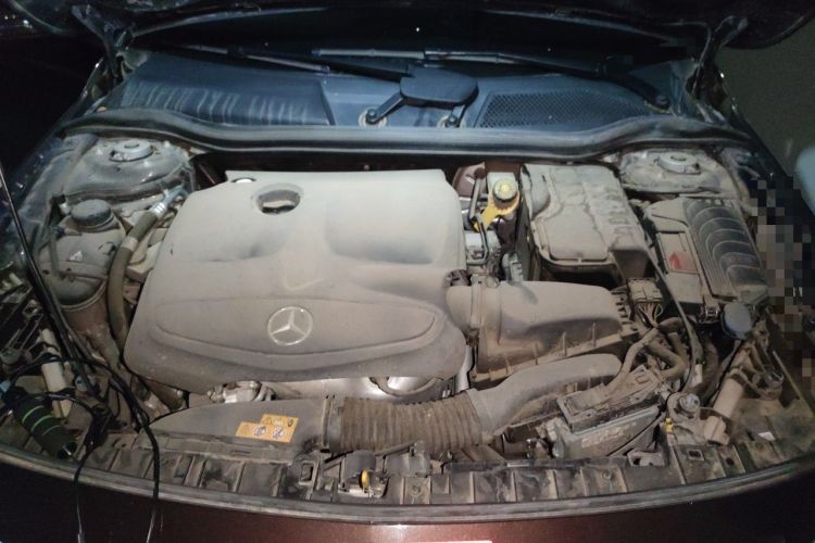 Used Mercedes-Benz GLA 2017 GLA 200 Fashion Model Engine Bay