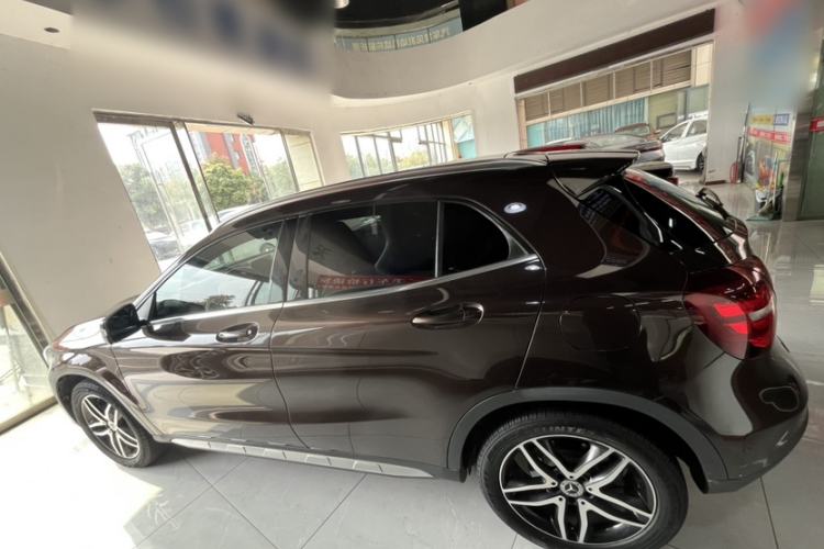 Used Mercedes-Benz GLA 2017 GLA 200 Fashion Model Exterior 2