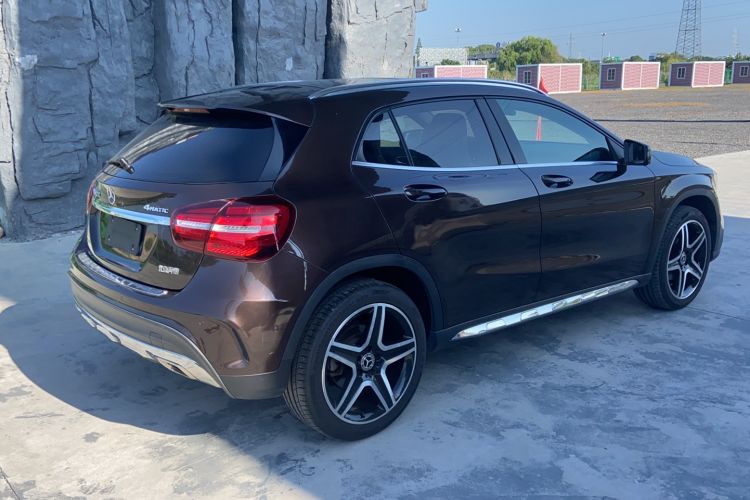 Used Mercedes-Benz GLA 2017 GLA 220 4MATIC Fashion Model Exterior 3