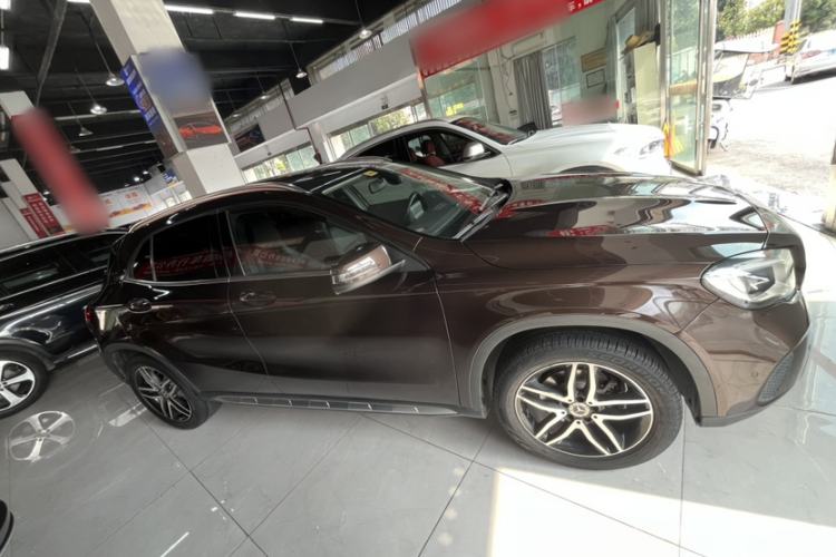 Used Mercedes-Benz GLA 2017 GLA 200 Fashion Model Exterior 3