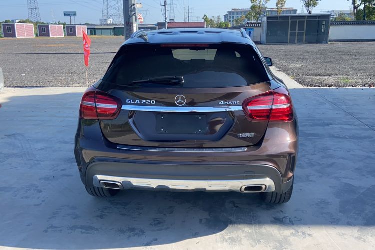Used Mercedes-Benz GLA 2017 GLA 220 4MATIC Fashion Model Exterior 4