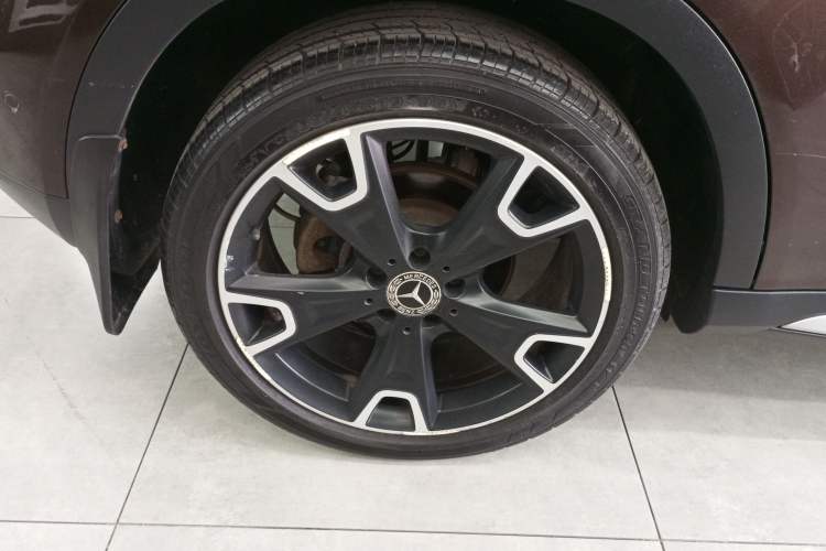Used Mercedes-Benz GLA 2017 GLA 220 4MATIC Fashion Model Exterior 5