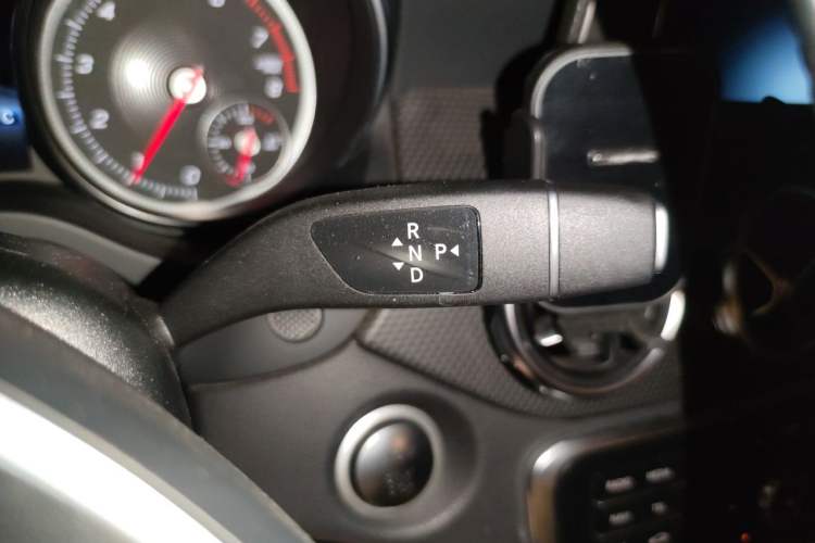 Used Mercedes-Benz GLA 2017 GLA 200 Fashion Model Gear Lever