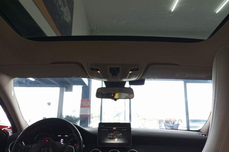 Used Mercedes-Benz GLA 2017 GLA 220 4MATIC Fashion Model Headliner