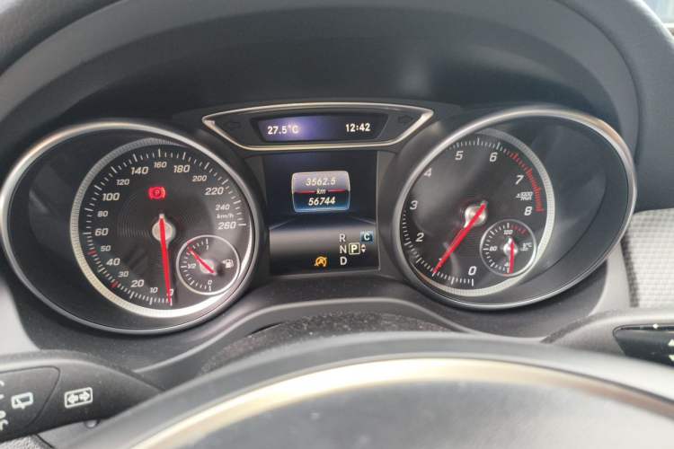 Used Mercedes-Benz GLA 2017 GLA 200 Sport Edition Instrument Cluster