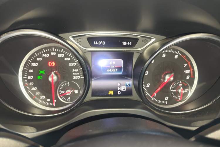 Used Mercedes-Benz GLA 2017 GLA 200 Sport Edition Instrument Cluster