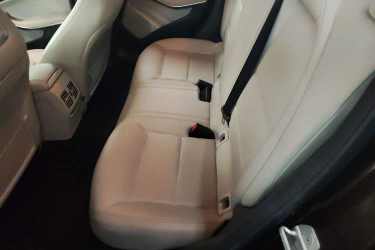 Used Mercedes-Benz GLA 2017 GLA 200 Fashion Model Interior 1