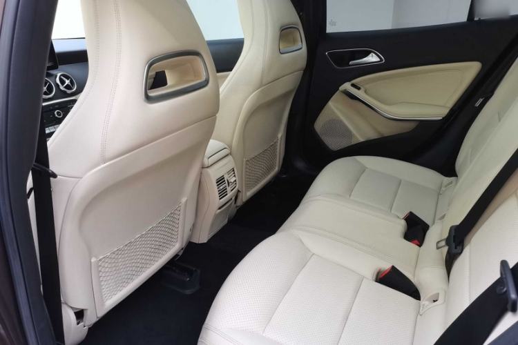 Used Mercedes-Benz GLA 2017 GLA 200 Sport Edition Interior 9