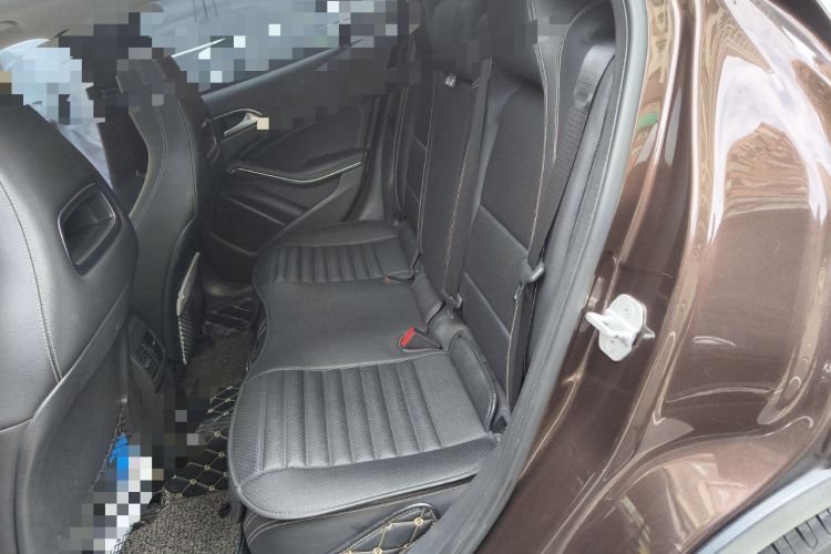 Used Mercedes-Benz GLA 2017 GLA 200 Fashion Model Left Rear Seat