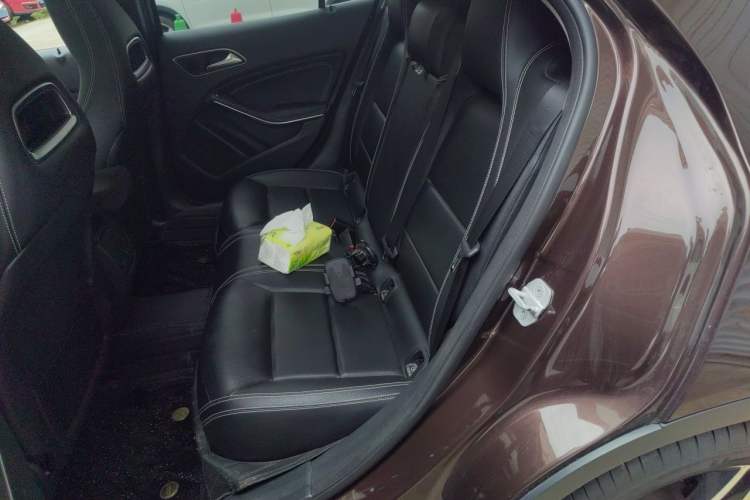 Used Mercedes-Benz GLA 2017 GLA 200 Fashion Model Left Rear Seat