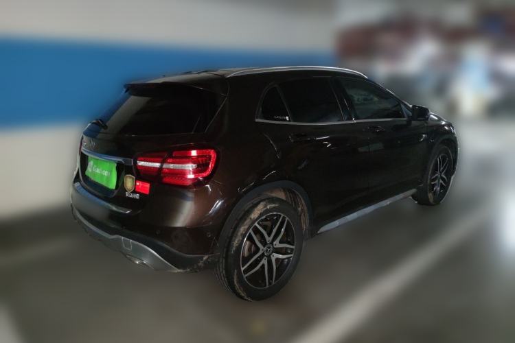 Used Mercedes-Benz GLA 2017 GLA 200 Fashion Model Rear Right 45 Deg