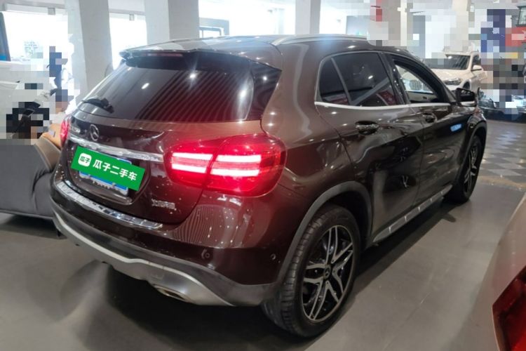 Used Mercedes-Benz GLA 2017 GLA 200 Fashion Model Rear Right 45 Deg