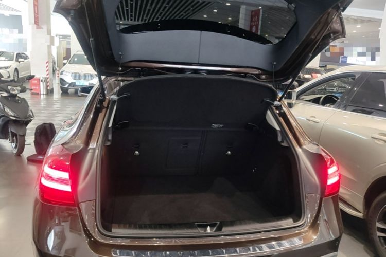 Used Mercedes-Benz GLA 2017 GLA 200 Fashion Model Trunk