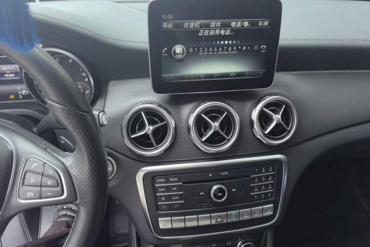 Used Mercedes-Benz GLA 2017 GLA 220 4MATIC Fashion Model Audio And AC Panel