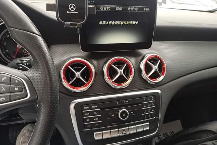 Used Mercedes-Benz GLA 2017 GLA 200 Fashion Model Audio And AC Panel