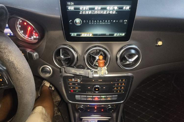 Used Mercedes-Benz GLA 2017 GLA 200 Sport Edition Audio And AC Panel