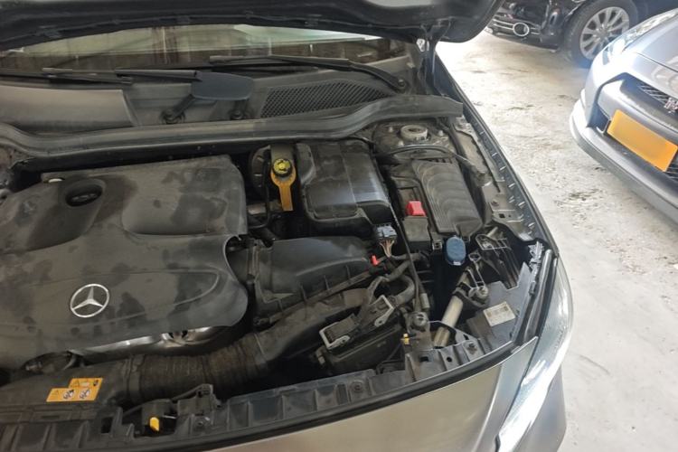 Used Mercedes-Benz GLA 2017 GLA 200 Sport Edition Engine Bay Left