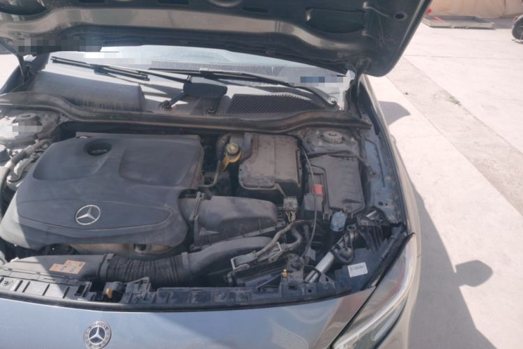 Used Mercedes-Benz GLA 2017 GLA 200 Sport Edition Engine Bay Left