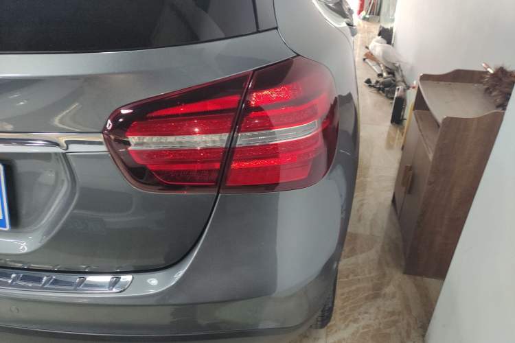 Used Mercedes-Benz GLA 2017 GLA 200 Sport Edition Exterior 3
