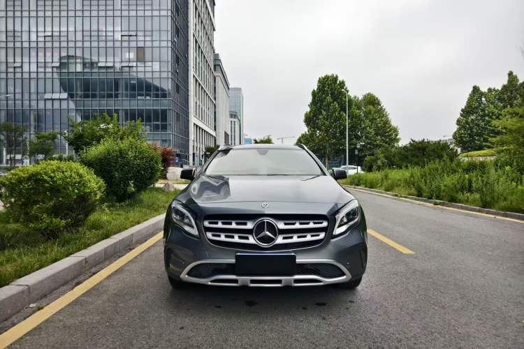 Used Mercedes-Benz GLA 2017 GLA 200 Fashion Model Exterior 3