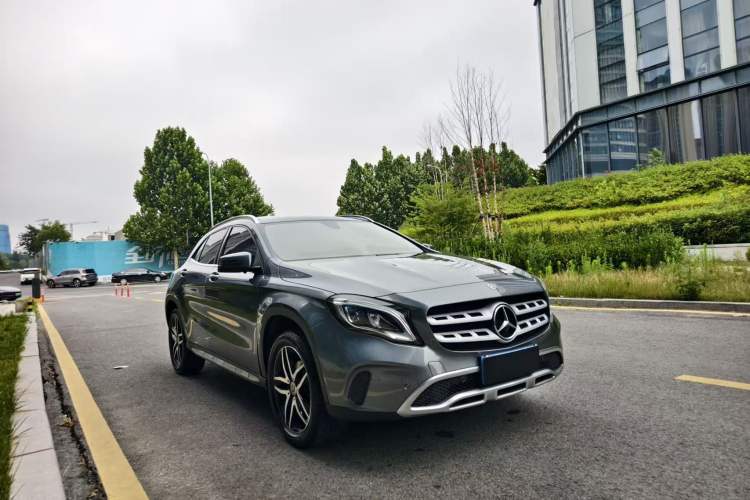 Used Mercedes-Benz GLA 2017 GLA 200 Fashion Model Exterior 4