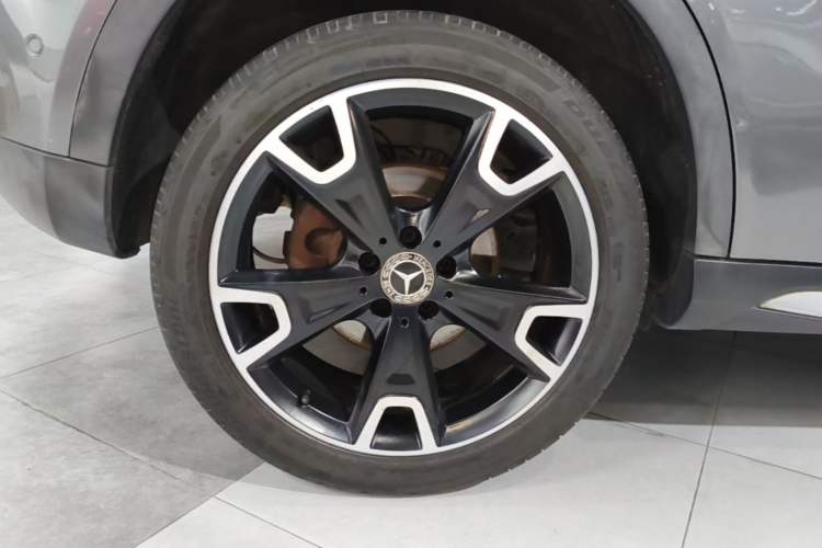 Used Mercedes-Benz GLA 2017 GLA 220 4MATIC Fashion Model Exterior 5