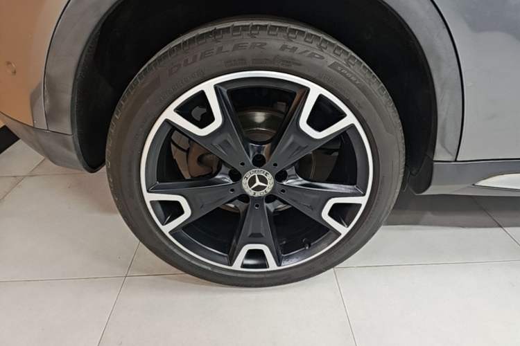 Used Mercedes-Benz GLA 2017 GLA 220 4MATIC Fashion Model Exterior 5