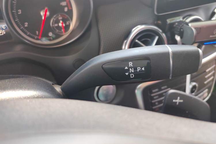 Used Mercedes-Benz GLA 2017 GLA 200 Sport Edition Gear Lever