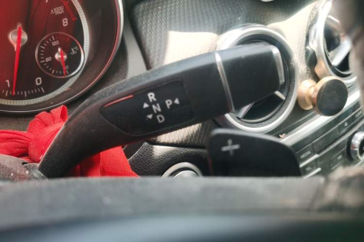 Used Mercedes-Benz GLA 2017 GLA 200 Sport Edition Gear Lever