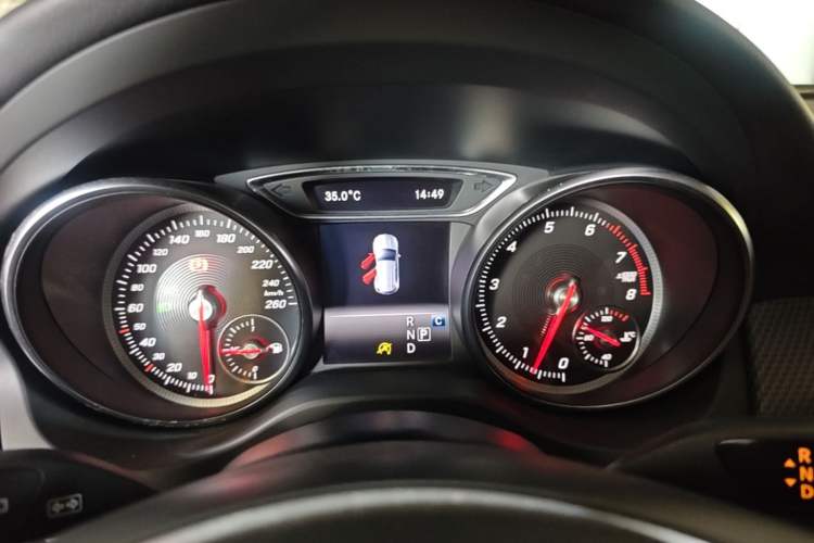 Used Mercedes-Benz GLA 2017 GLA 200 Sport Edition Instrument Cluster