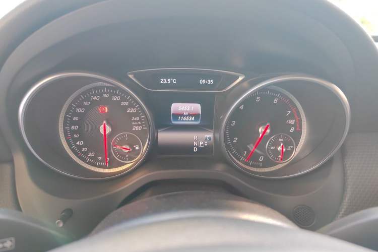 Used Mercedes-Benz GLA 2017 GLA 200 Sport Edition Instrument Cluster