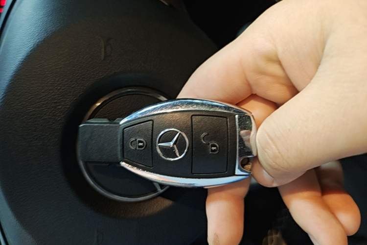 Used Mercedes-Benz GLA 2017 GLA 220 4MATIC Fashion Model Interior 1