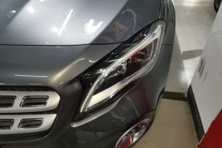 Used Mercedes-Benz GLA 2017 GLA 220 4MATIC Fashion Model Left Front Headlight