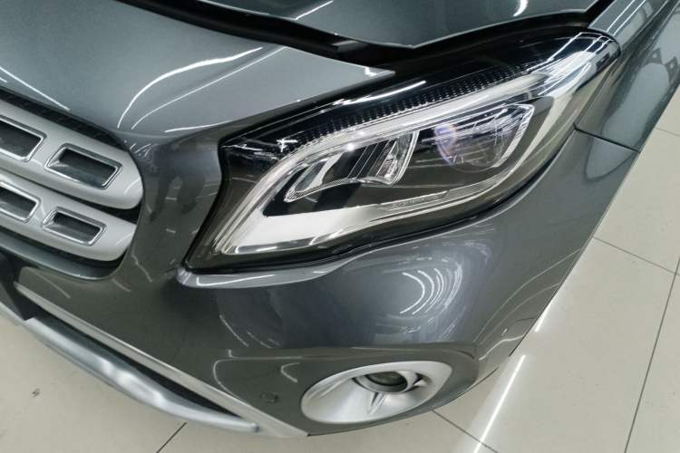 Used Mercedes-Benz GLA 2017 GLA 220 4MATIC Fashion Model Left Front Headlight