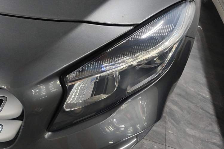 Used Mercedes-Benz GLA 2017 GLA 200 Sport Edition Left Front Headlight